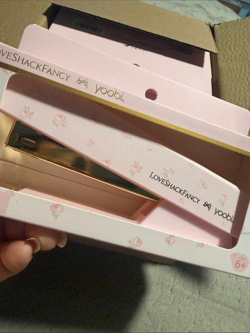 Yoobi Pink and Gold LoveShackFancy Stapler - Picture 3 of 3
